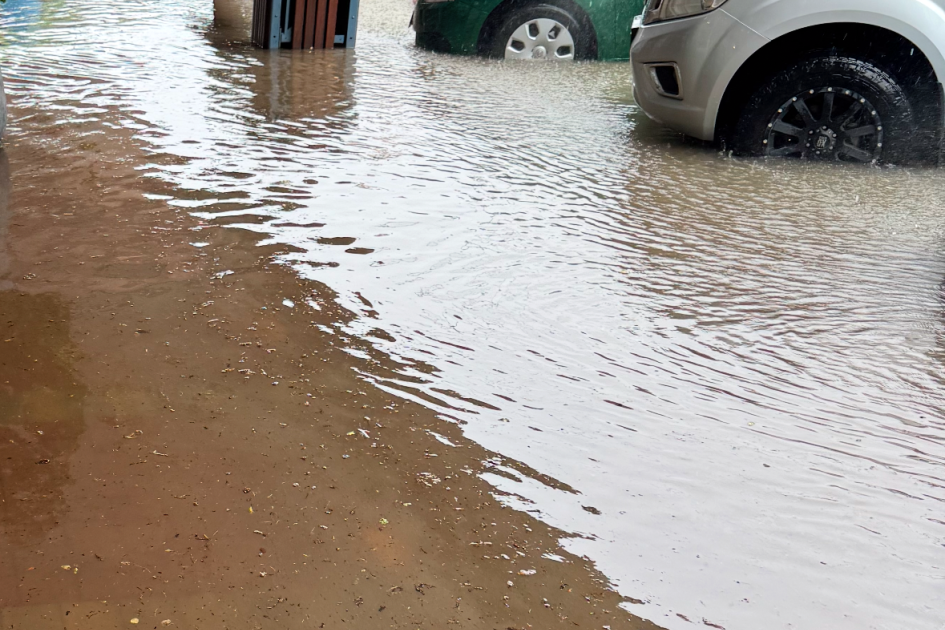 Deluge in front of Gracious Giving, Stanthorpe, on December 31.