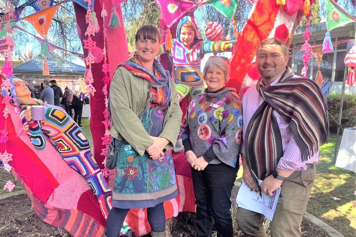 Wrapping up at JJJ was (from left) Cr Morwenna Harslett, Deputy Mayor Sheryl Windle and Cr Richters with Woollie and Mini Woollie in the Pink Tree at the Warwick Art Gallery. Photo SDRC.